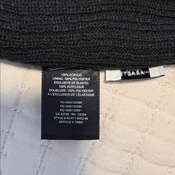 Aritzia Main Character Black Beanie - Picture 4 of 4